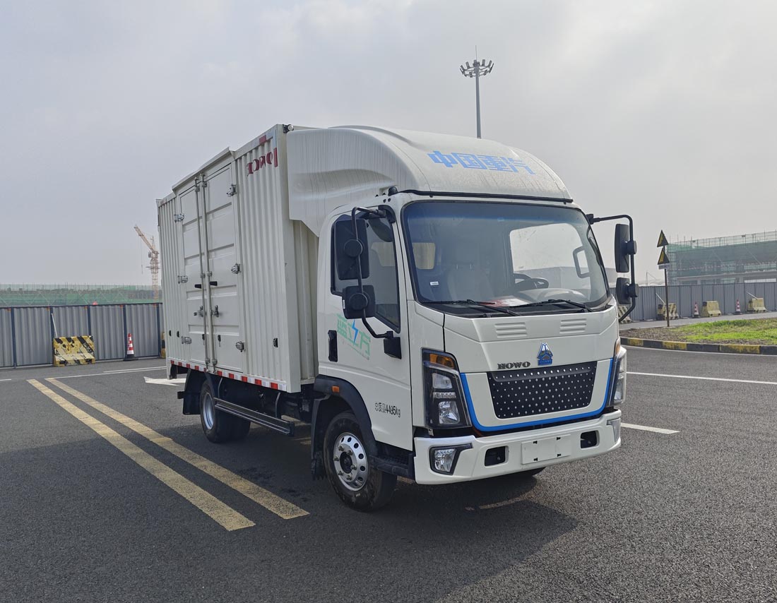 豪沃牌ZZ5047XXYH3414Z145BEV89纯电动厢式运输车公告图片