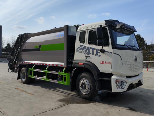 程力威牌CLW5183ZYSBHJ压缩式垃圾车