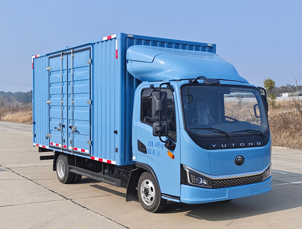 宇通牌ZKH5046XXYBEV2纯电动厢式运输车