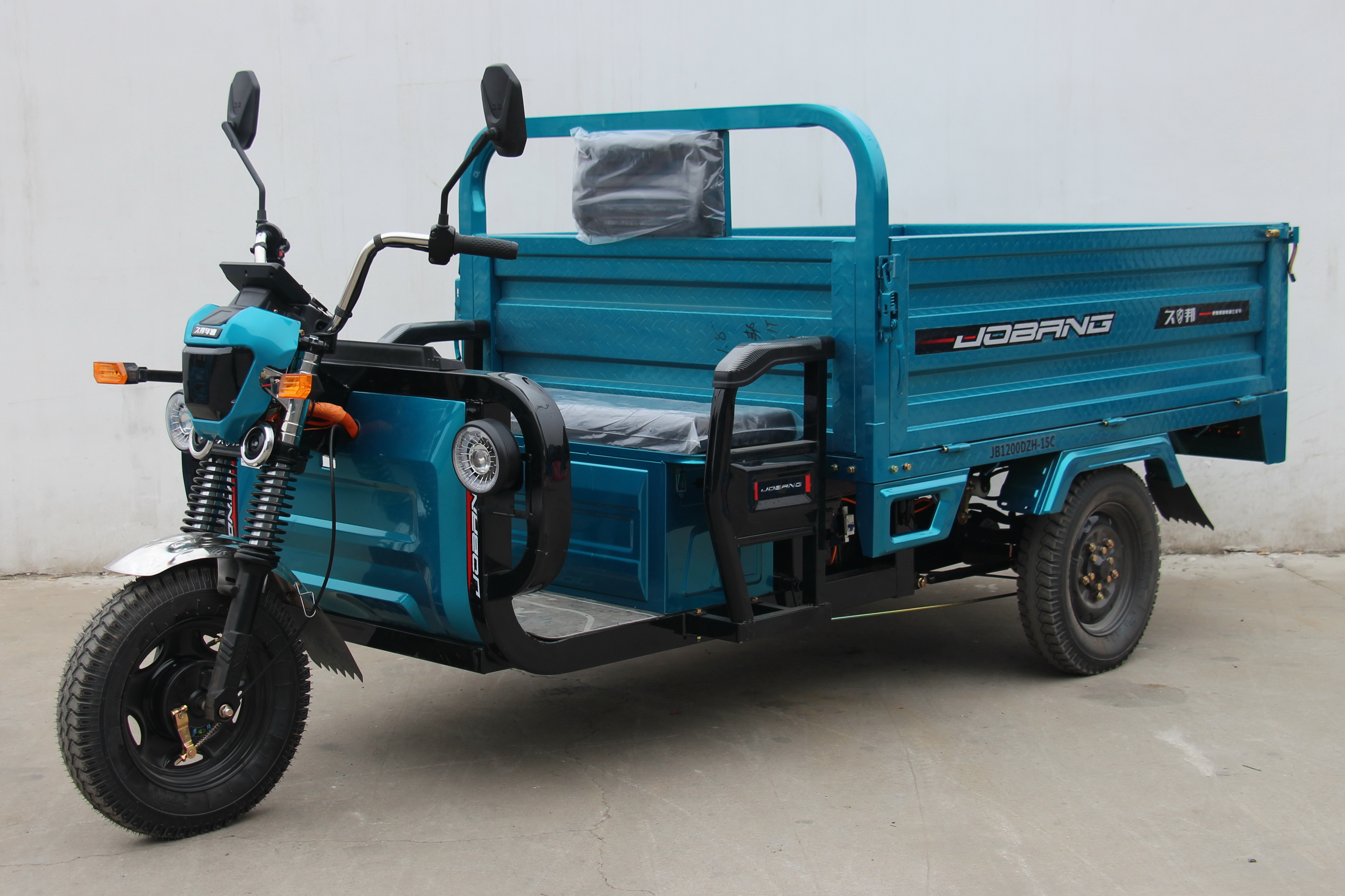 久邦牌JB1200DZH-15C电动正三轮摩托车公告图片