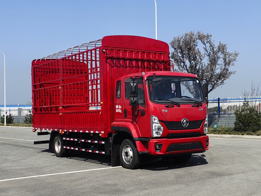 陕汽牌SX5111CCYBP6421仓栅式运输车