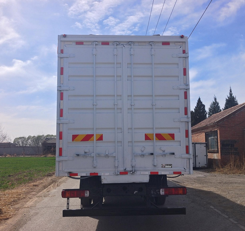 歐曼牌BJ5161XYKY6AKL-01翼開啟廂式車公告圖片