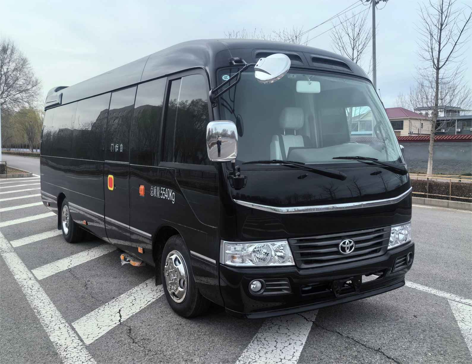 HUA5061XSW型商务车图片