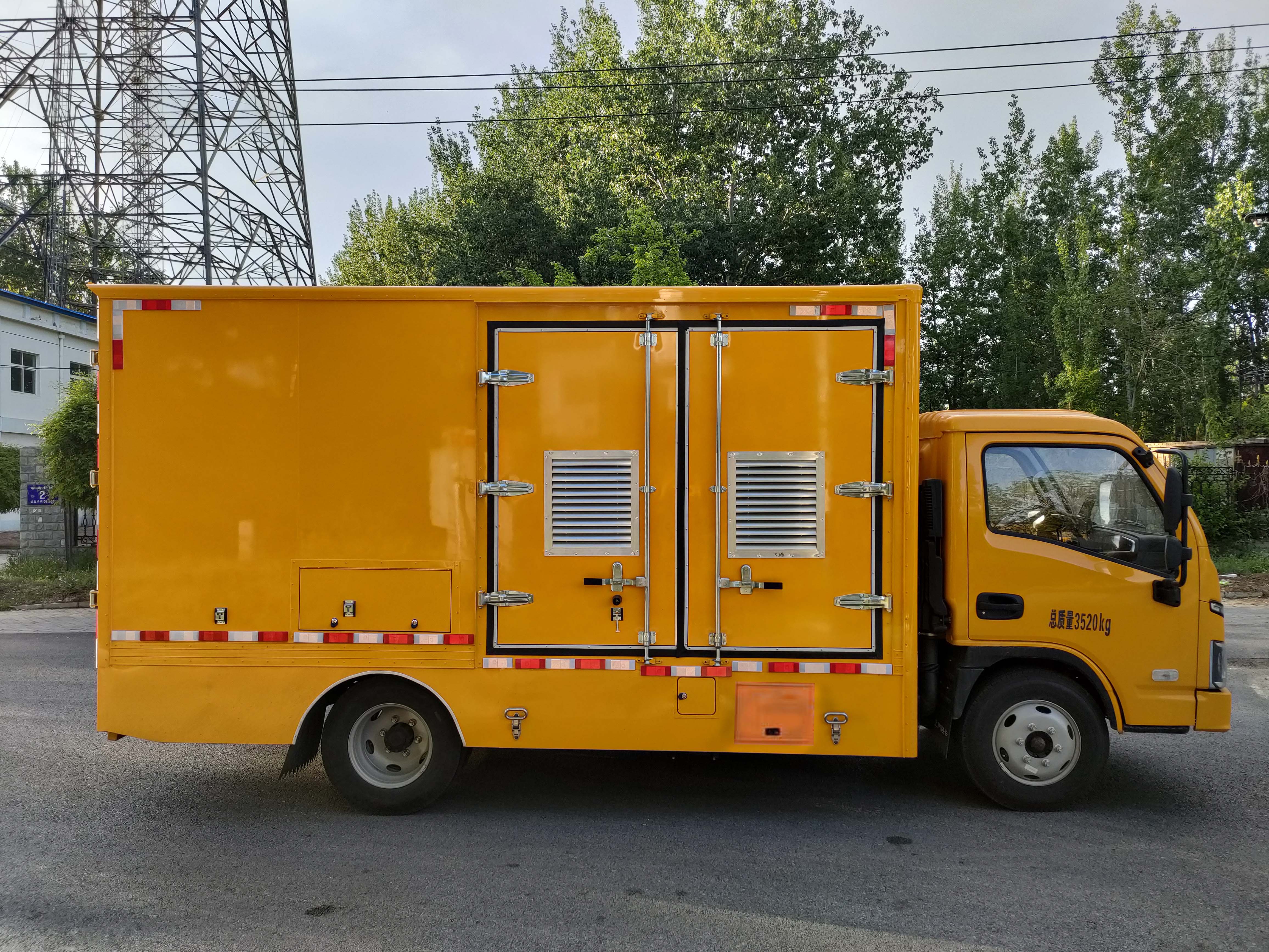 駝馬牌JLC5043XDYKC電源車公告圖片