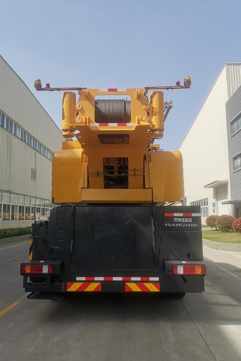 徐工牌XZJ5591JQZ200全地面起重機(jī)公告圖片