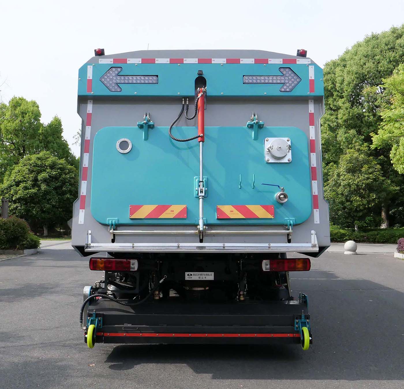 華通牌HCQ5186TXCBJ6吸塵車公告圖片