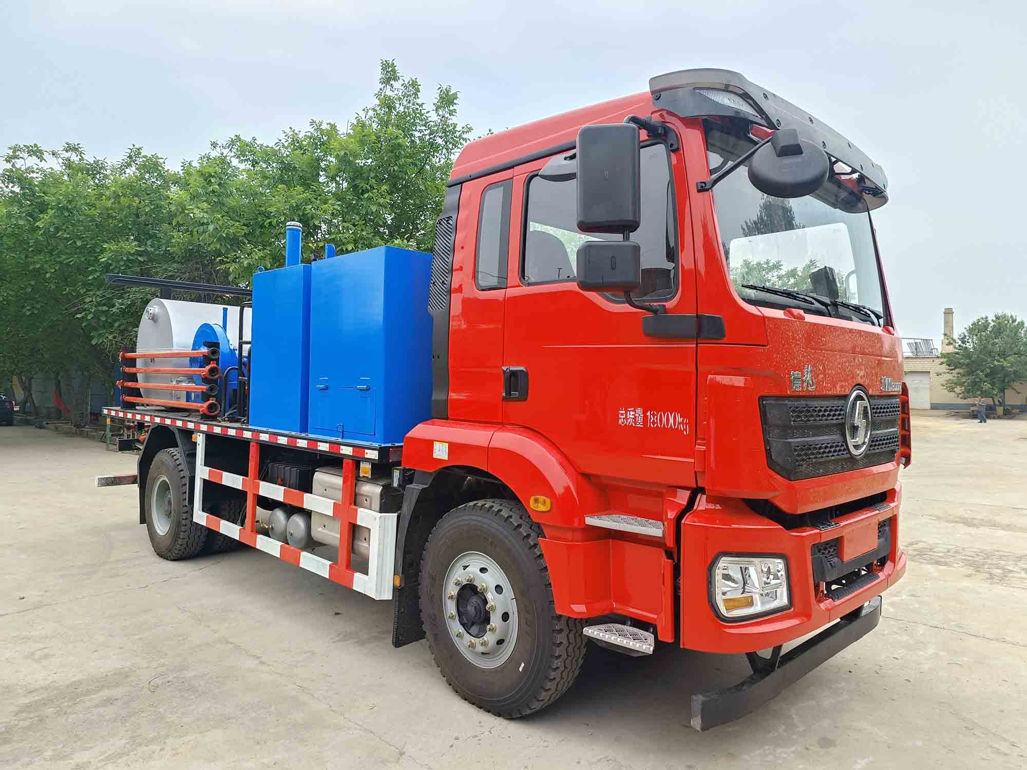 EYK5180TXL型洗井清蜡车图片