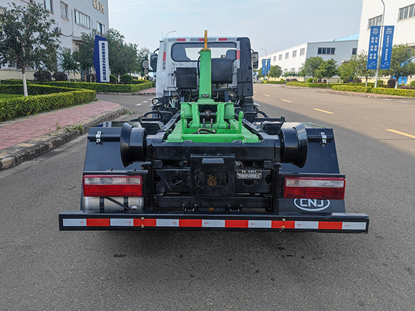 南駿牌NJA5040ZXXCHEV插電式混合動(dòng)力車廂可卸式垃圾車公告圖片