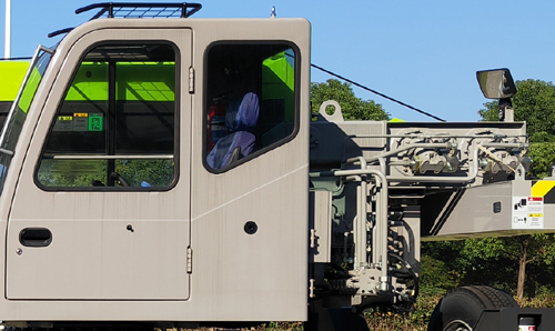 中聯(lián)牌ZLJ5130JQZ10V汽車起重機(jī)公告圖片