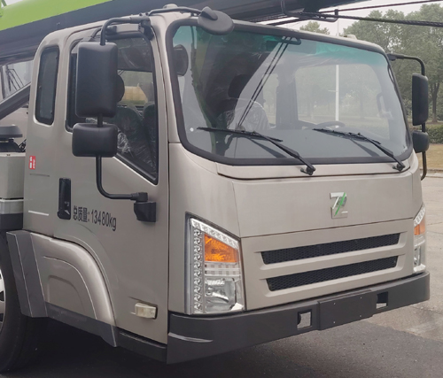 中聯(lián)牌ZLJ5130JQZ10V汽車起重機(jī)公告圖片