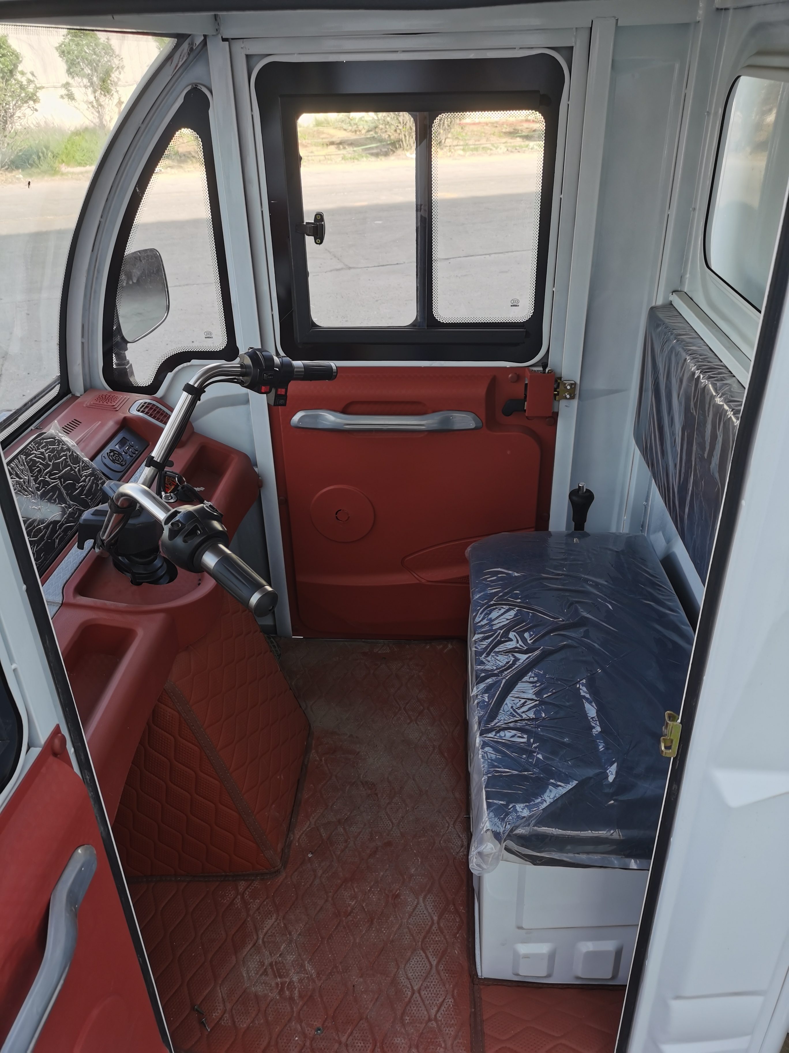 HY1200DZH-8 豪运牌纯电动前鼓式后鼓式电动正三轮摩托车图片