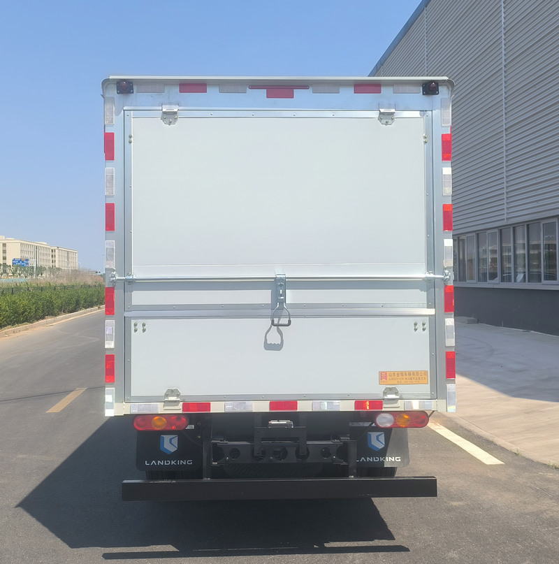 鴻星達(dá)牌SJR5031XYK-WLQ翼開(kāi)啟廂式車公告圖片