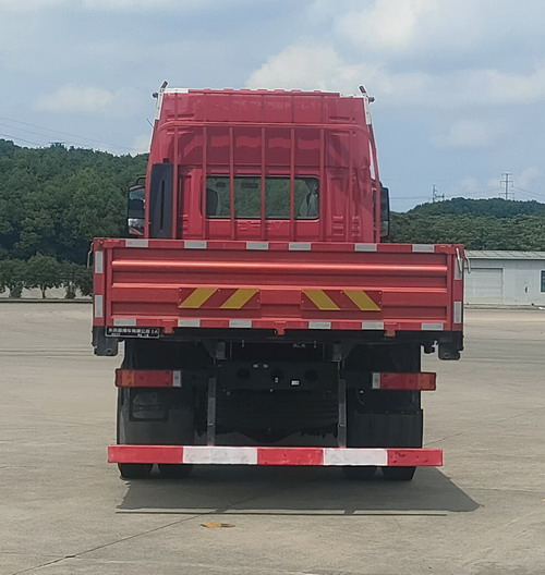 DFH1180E17 东风牌290马力单桥柴油6.8米国六载货汽车图片