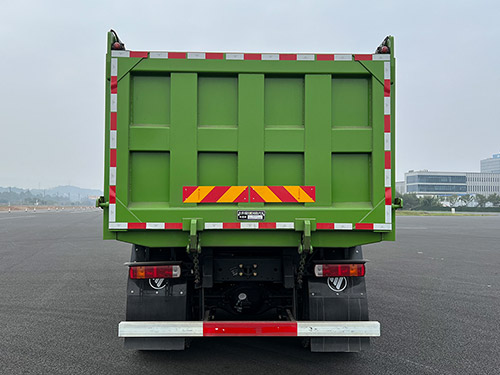 BJ3319EVGRF-12 欧曼牌326马力前四后八纯电动6.8米换电式纯电动自卸汽车图片