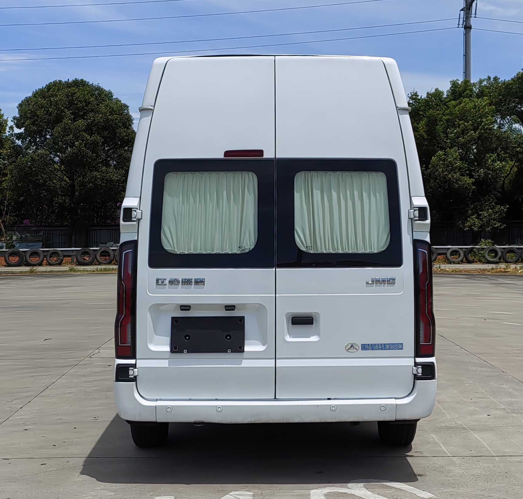 晶馬牌JMV5043XSW6商務(wù)車公告圖片