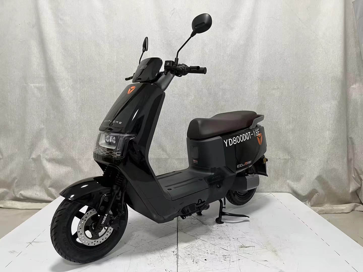 雅迪牌YD800DQT-18E电动两轮轻便摩托车公告图片