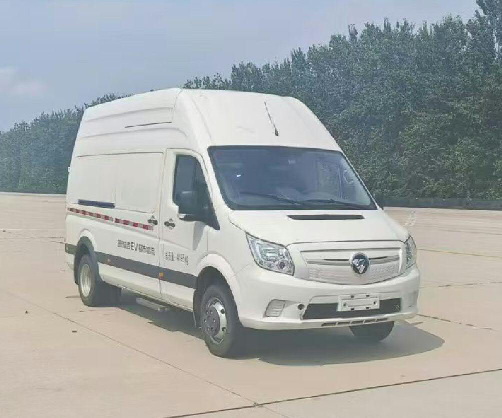 福田牌BJ5048XXYEVJ純電動(dòng)廂式運(yùn)輸車公告圖片