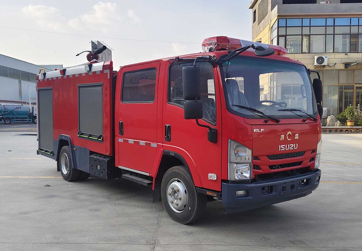 济淼牌JMF5100GXFPM40/Q6泡沫消防车