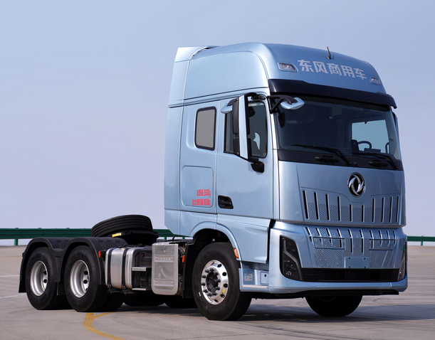 东风牌 598马力 半挂牵引车(DFH4250G)