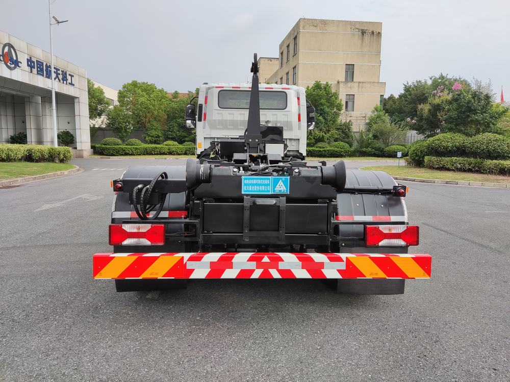 三力牌CGJ5140ZXXSHBEV純電動(dòng)車廂可卸式垃圾車公告圖片