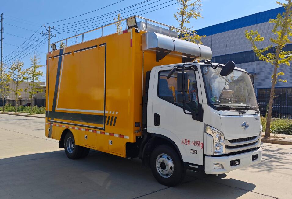 瑞力星牌RLQ5043XCCSH6餐车