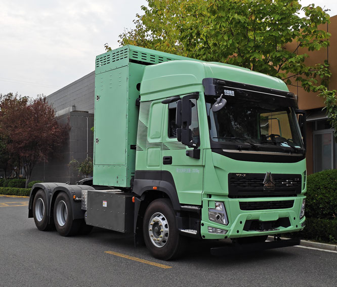 豪沃牌ZZ4254V3841Z11FCEV燃料电池牵引汽车图片