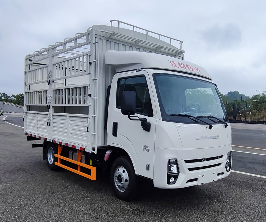 江鈴牌JX5041CCYTCL26倉柵式運(yùn)輸車公告圖片