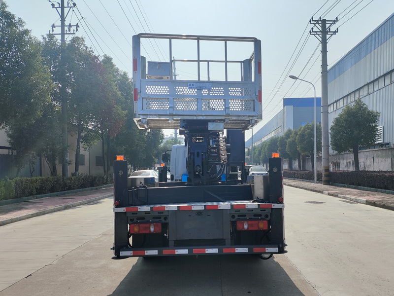 楚勝牌CSC5070JGKEH6高空作業(yè)車公告圖片