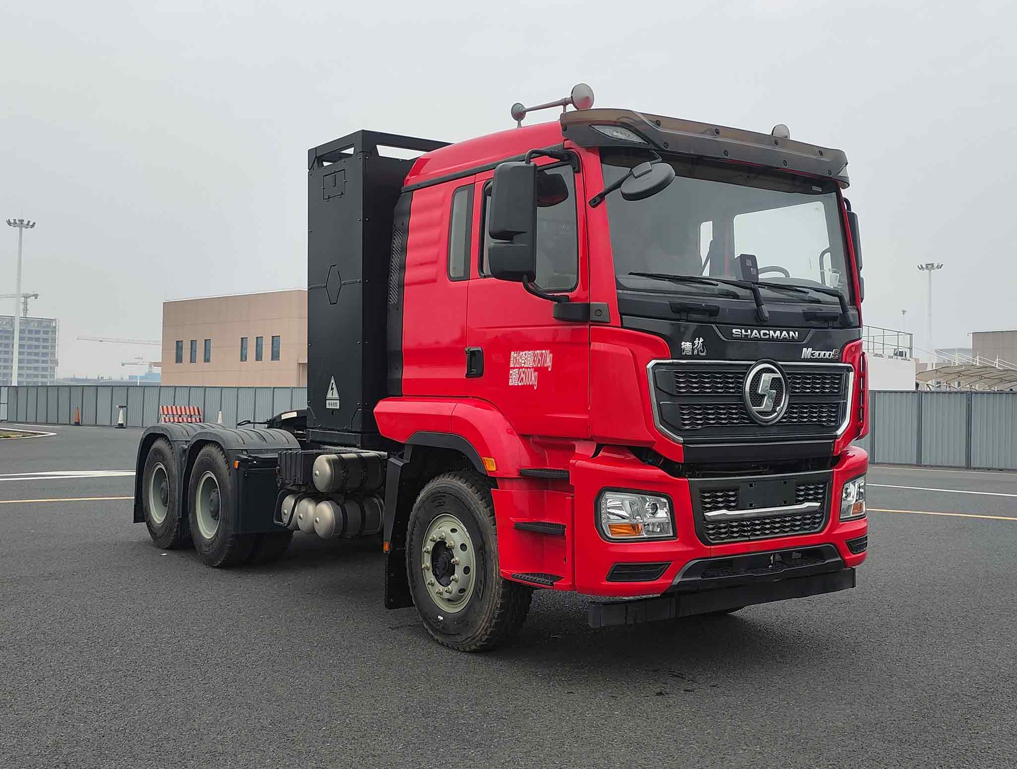 陕汽牌SX4257MF4F1SEV换电式纯电动牵引汽车公告图片