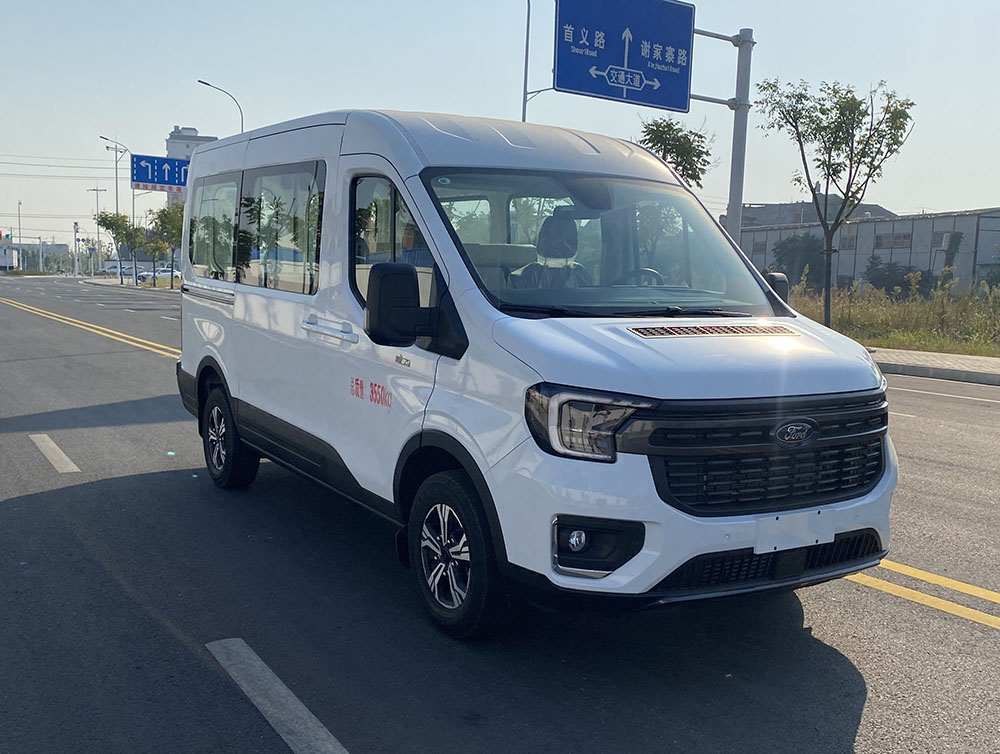 力海通牌HLH5042TSYJX6宿营车