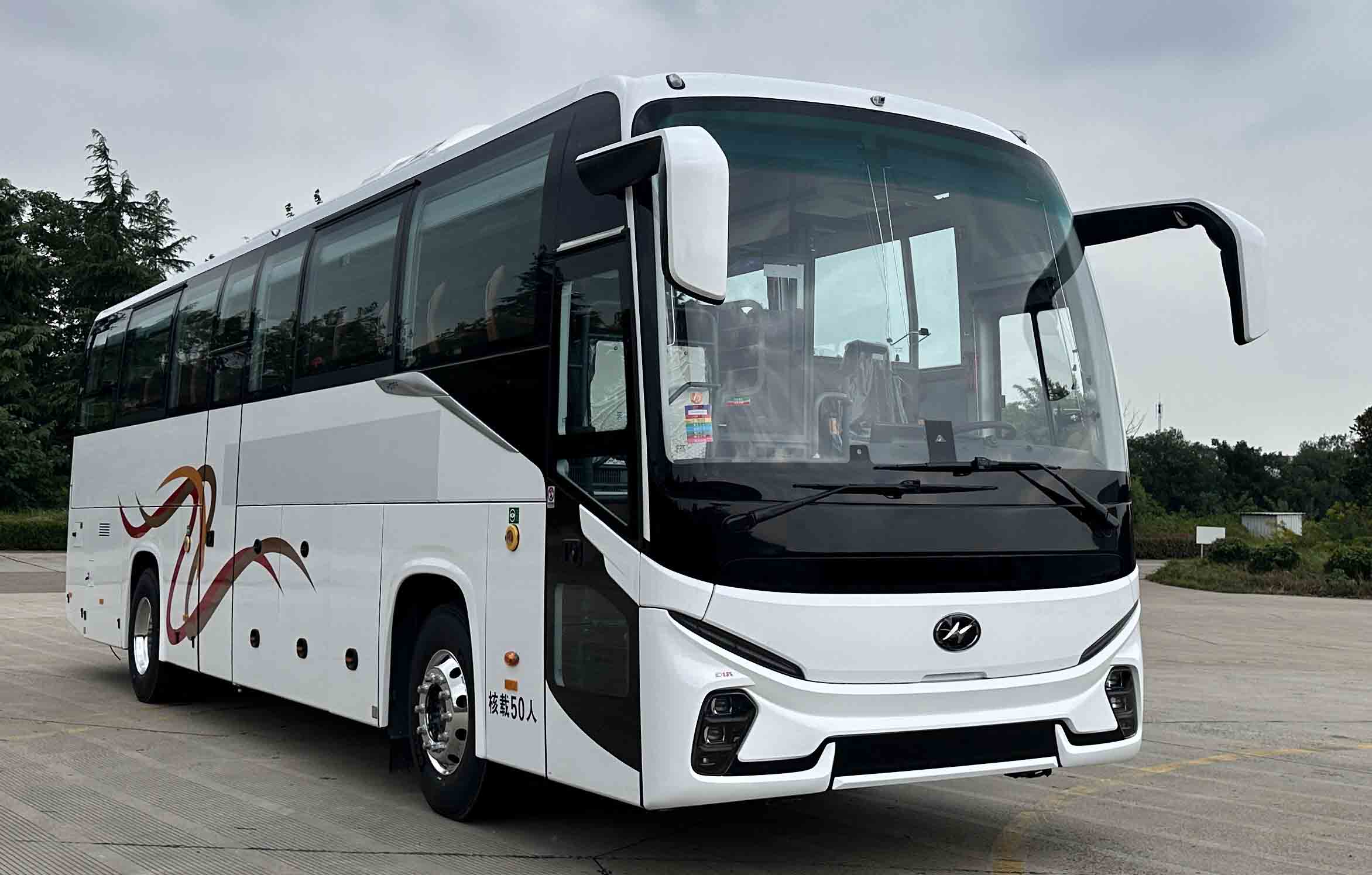 海格牌11.6米24-54座纯电动客车(KLQ6126HYBEV1N1)