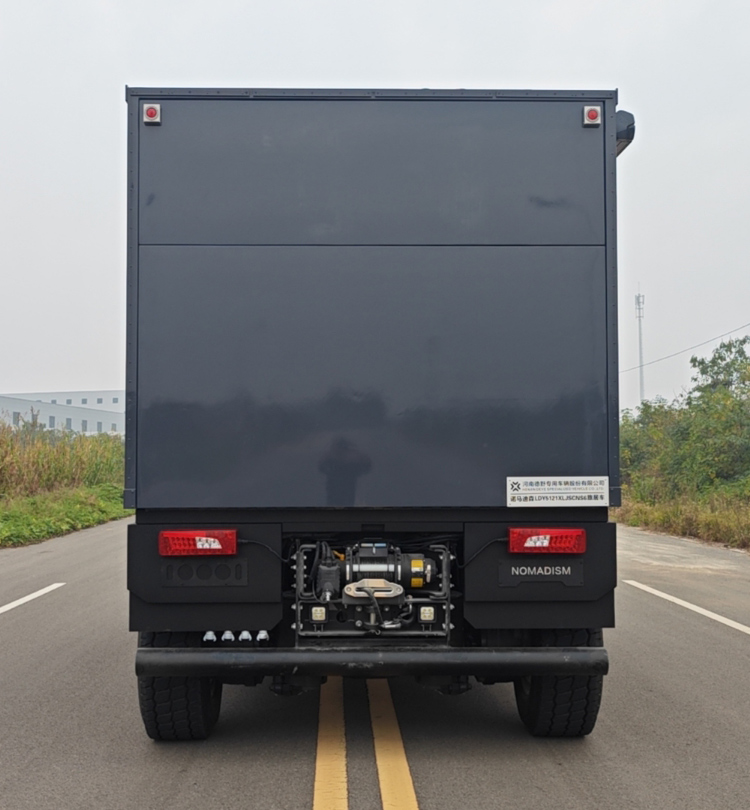 諾馬迪森牌LDY5121XLJSCNS6旅居車公告圖片