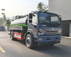 吸污车
