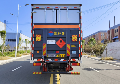 匯力威牌VVV5189XRQSX6易燃?xì)怏w廂式運輸車公告圖片