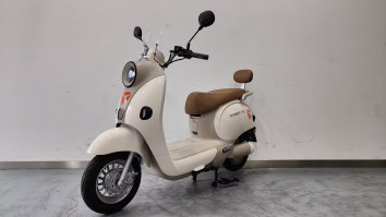 电动两轮摩托车