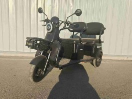 电动正三轮摩托车
