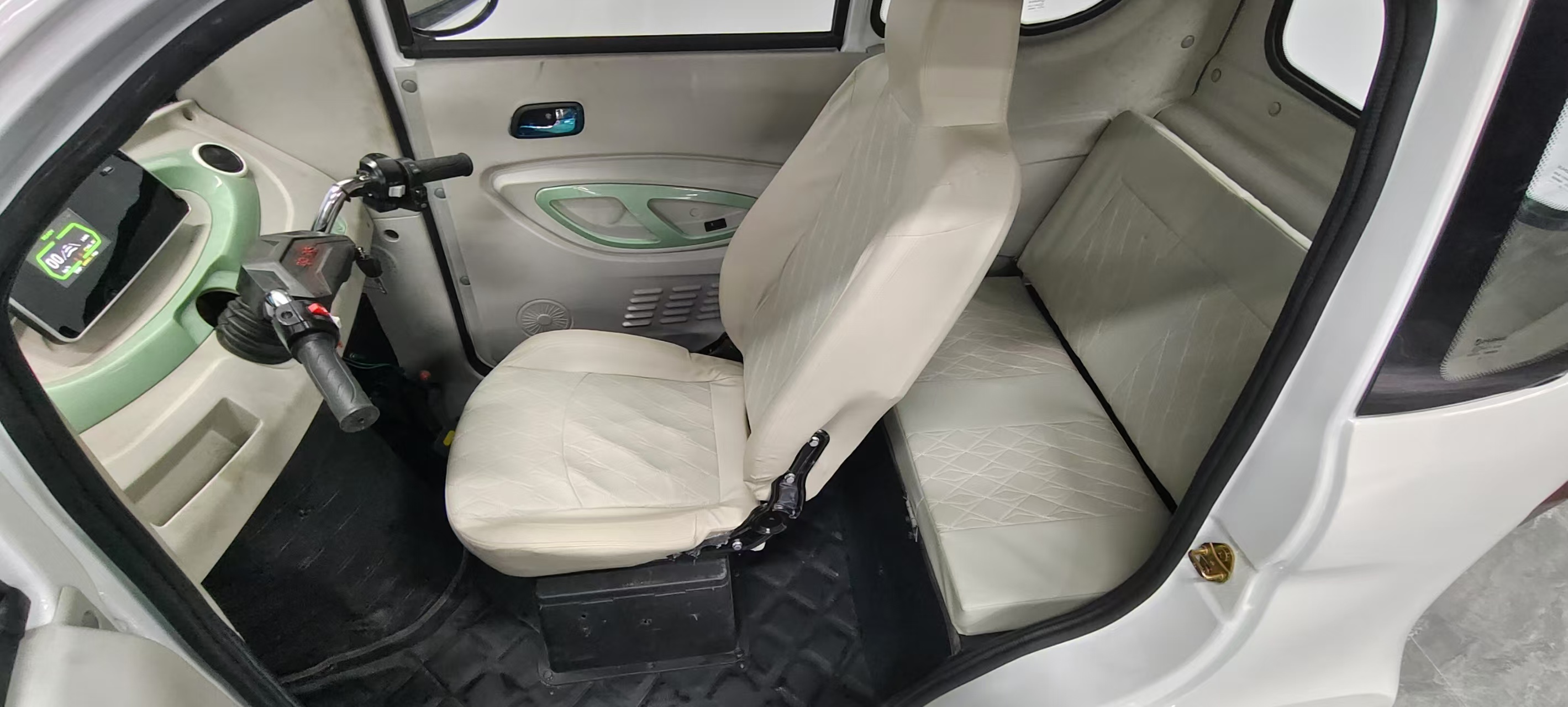 ZJ1200DZK-7 中杰牌纯电动前盘式后盘式电动正三轮摩托车图片