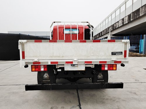 ZZ1048G17FBD 豪曼牌200马力单桥柴油4.2米国六载货汽车图片