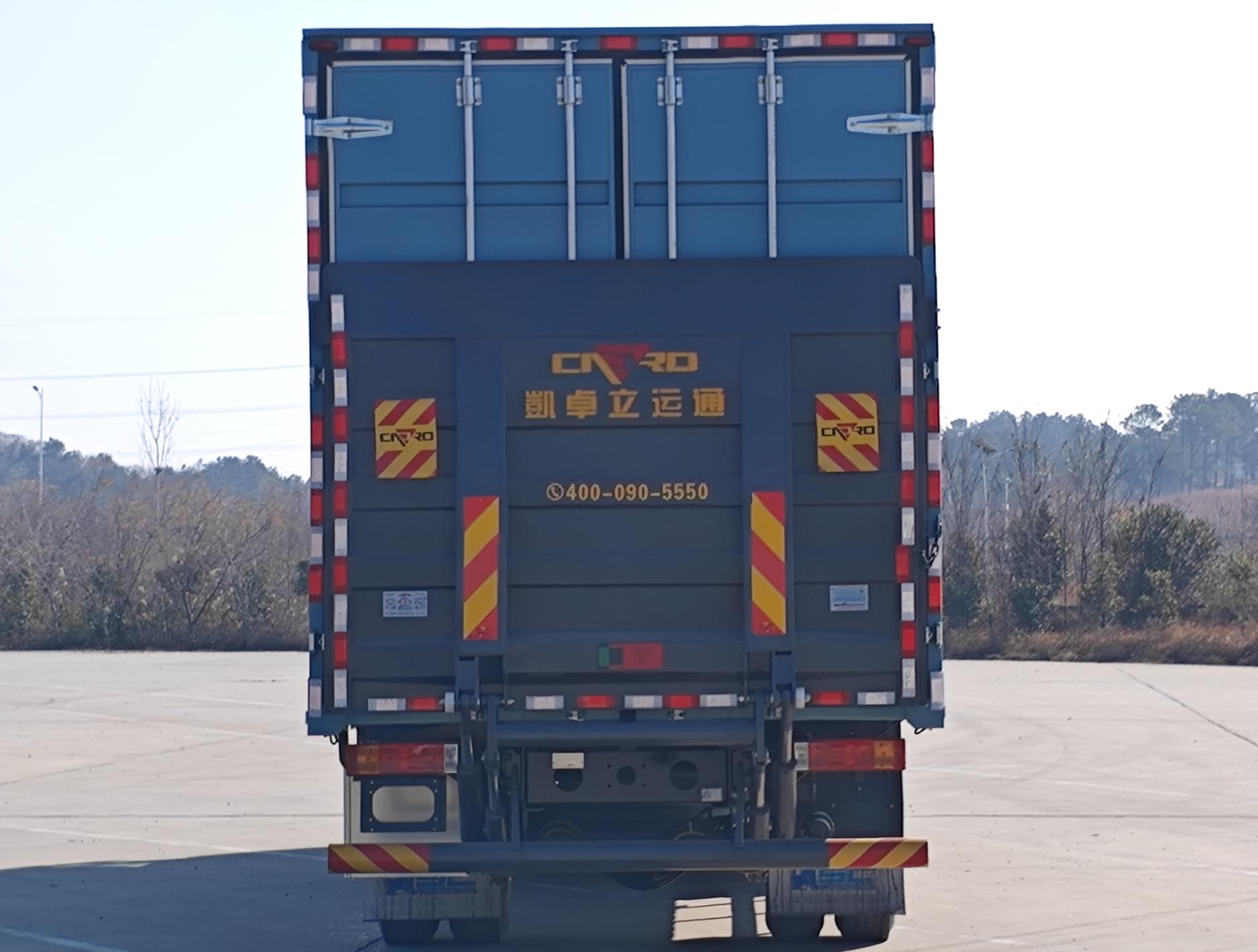 陕汽牌SX5187XXYVF721BEVQ1纯电动厢式运输车公告图片