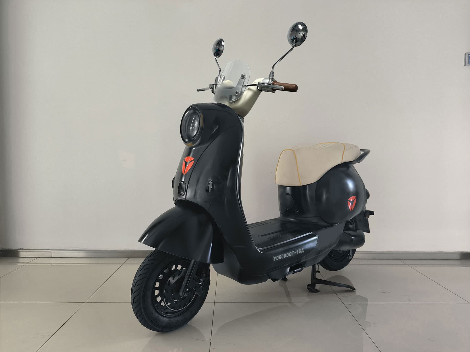 电动两轮轻便摩托车