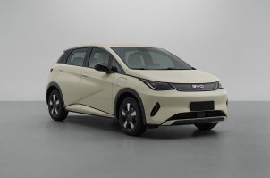 纯电动轿车