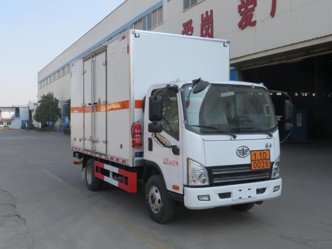 特運(yùn)牌DTA5040XQYCA6爆破器材運(yùn)輸車(chē)公告圖片