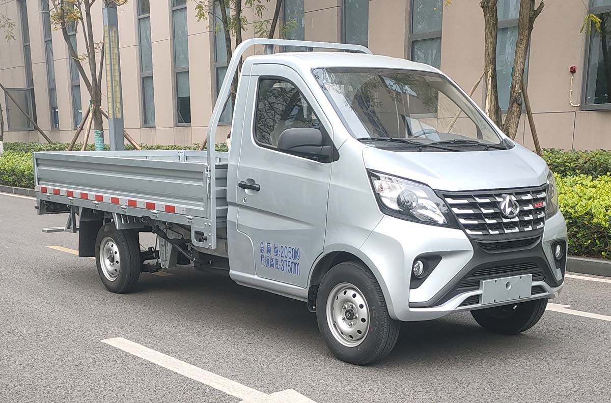 长安牌 116马力 载货汽车(SC1028DAAC6)