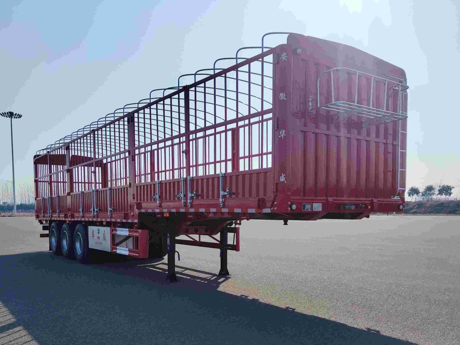 吉运牌13米34.3吨3轴仓栅式运输半挂车(MCW9404CCY)