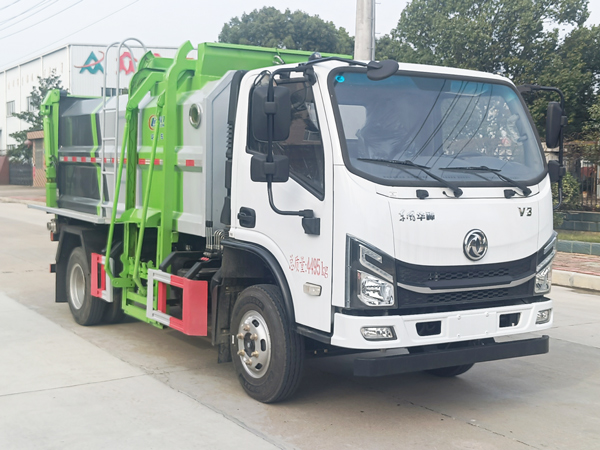程力威牌CLW5041TCABHE餐厨垃圾车