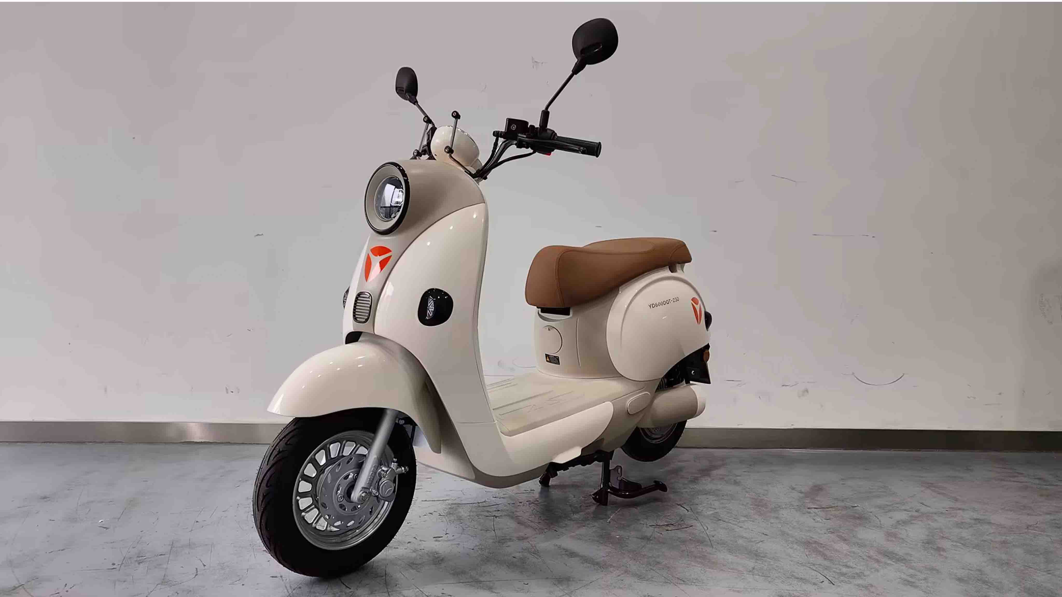 电动两轮轻便摩托车
