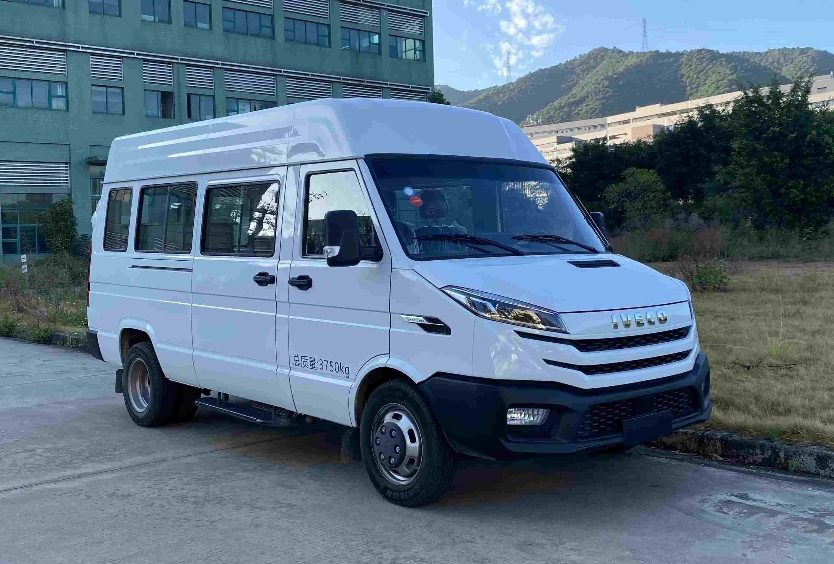 ARD5040XDW-YB6 埃若德牌流动服务车图片