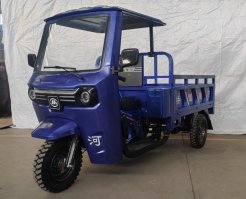 正三轮摩托车