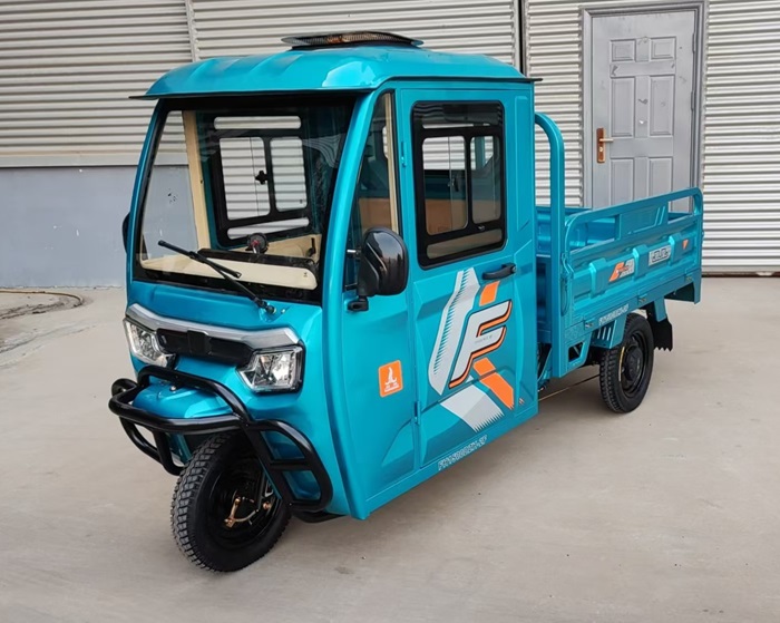 电动正三轮摩托车