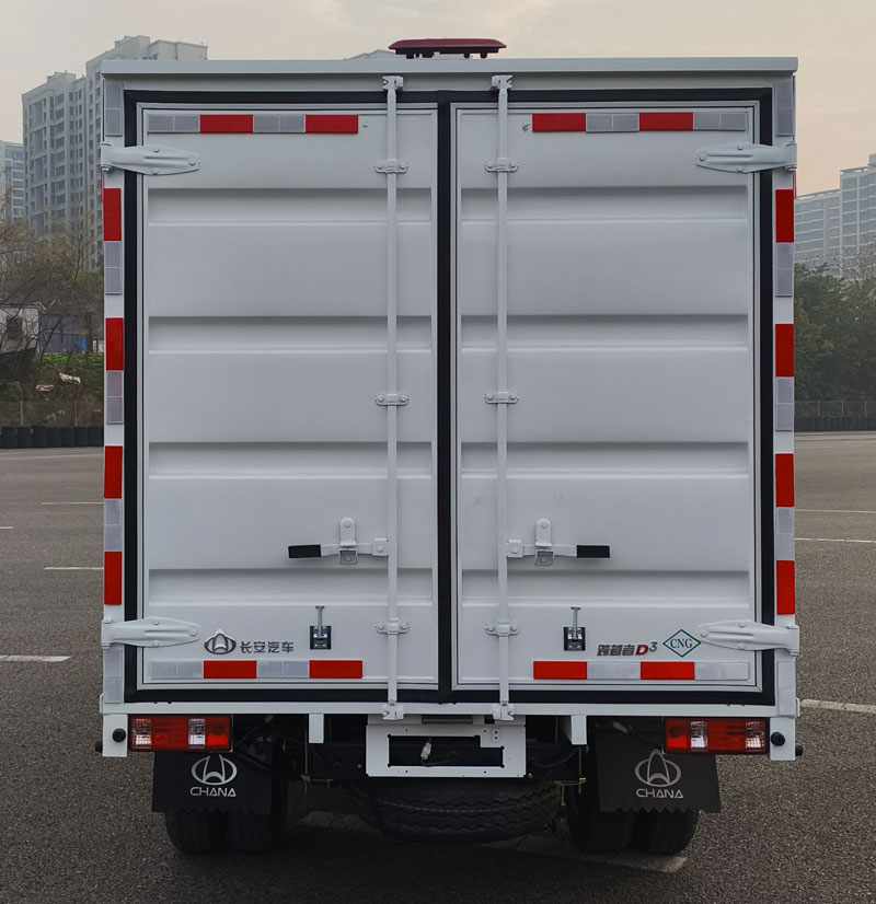 長(zhǎng)安牌CKS5032XXYD3FD6B1NG廂式運(yùn)輸車(chē)公告圖片